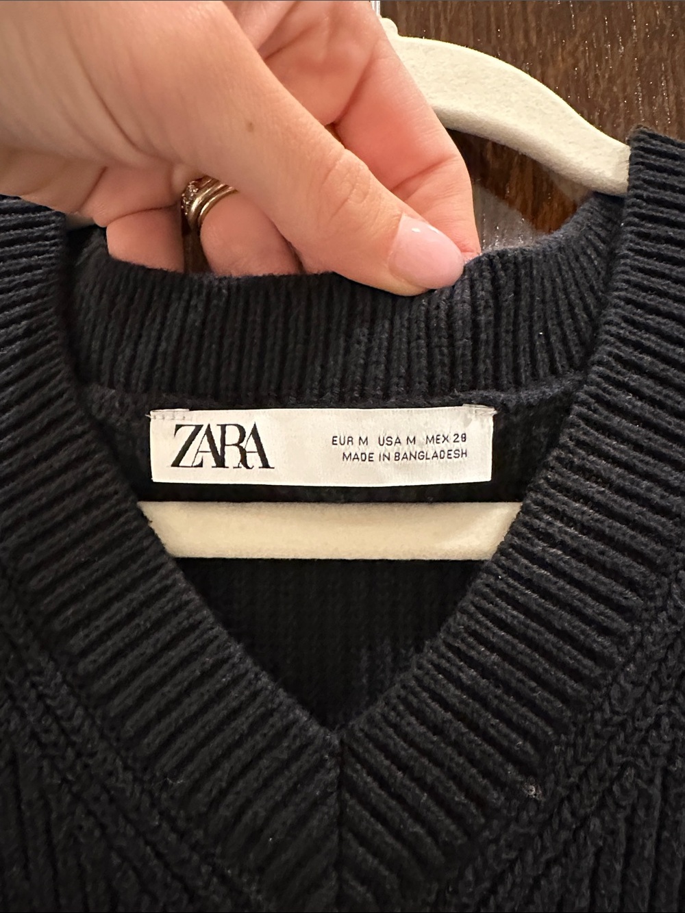 Zara Black Ribbed V-Neck Sweater Vest - Picture 2 of 4